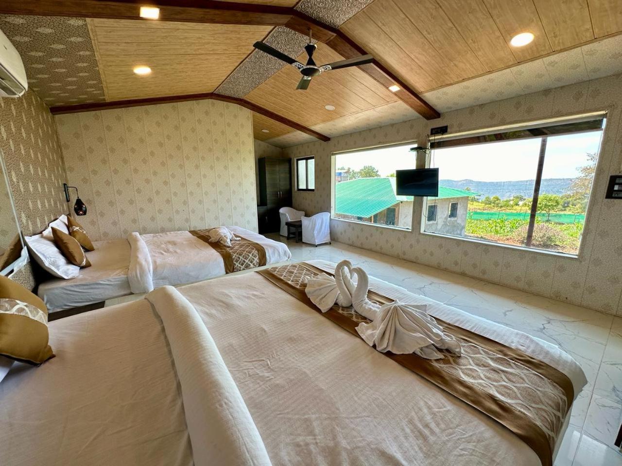 Hollywood Palace Resort Panchgani Extérieur photo