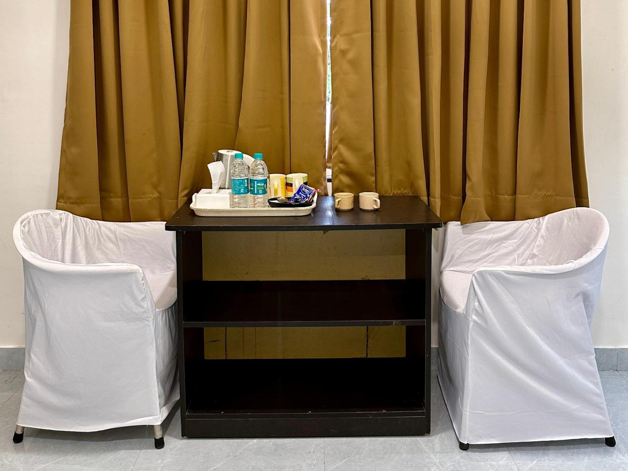 Hollywood Palace Resort Panchgani Extérieur photo